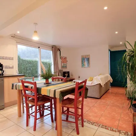Oihana Holiday home *